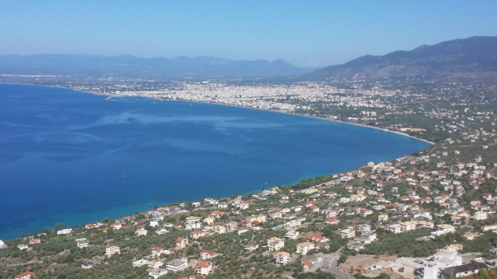 Messinian Blue Seaside Villa Kalamata Bagian luar foto