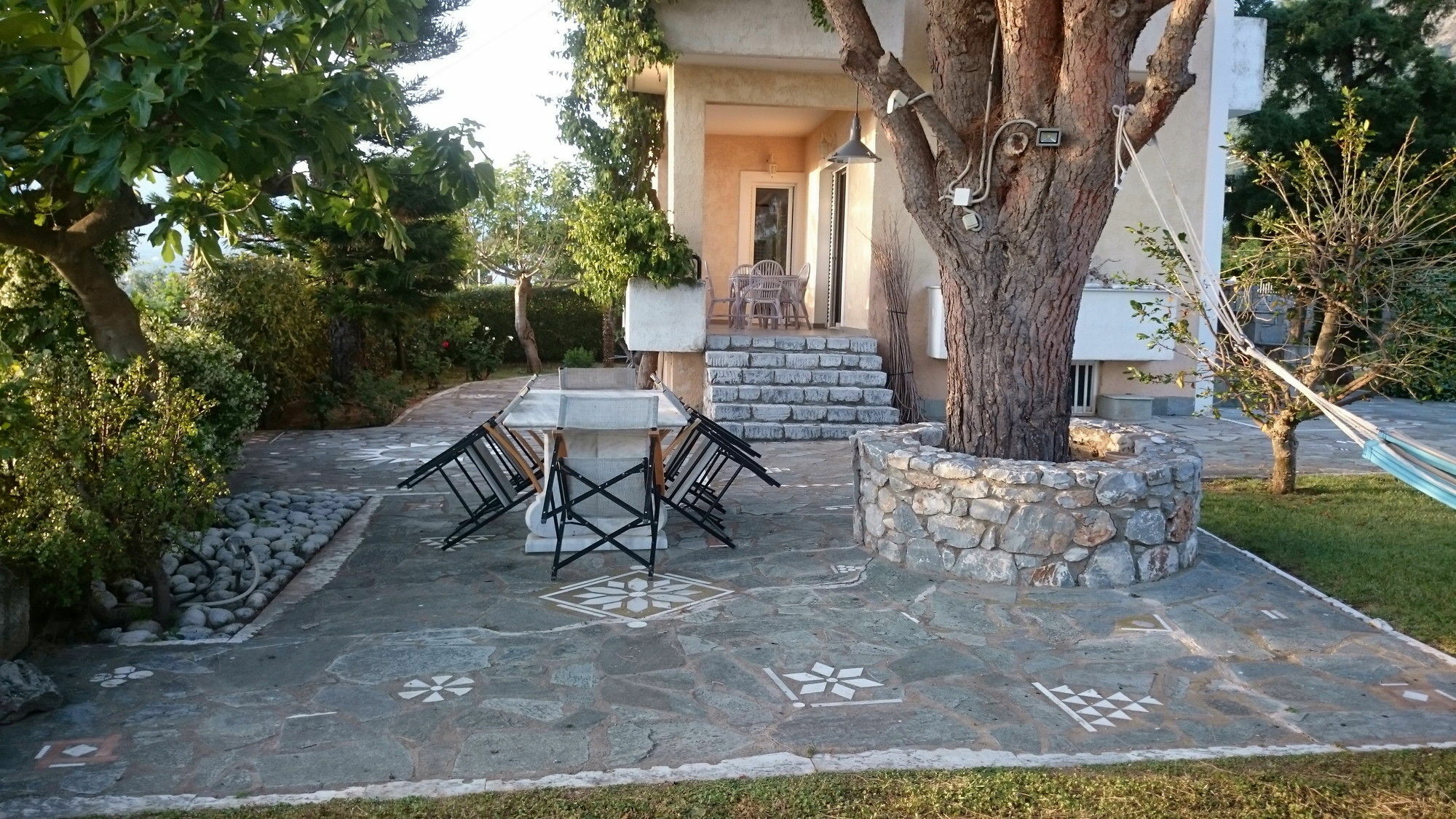 Messinian Blue Seaside Villa Kalamata Bagian luar foto